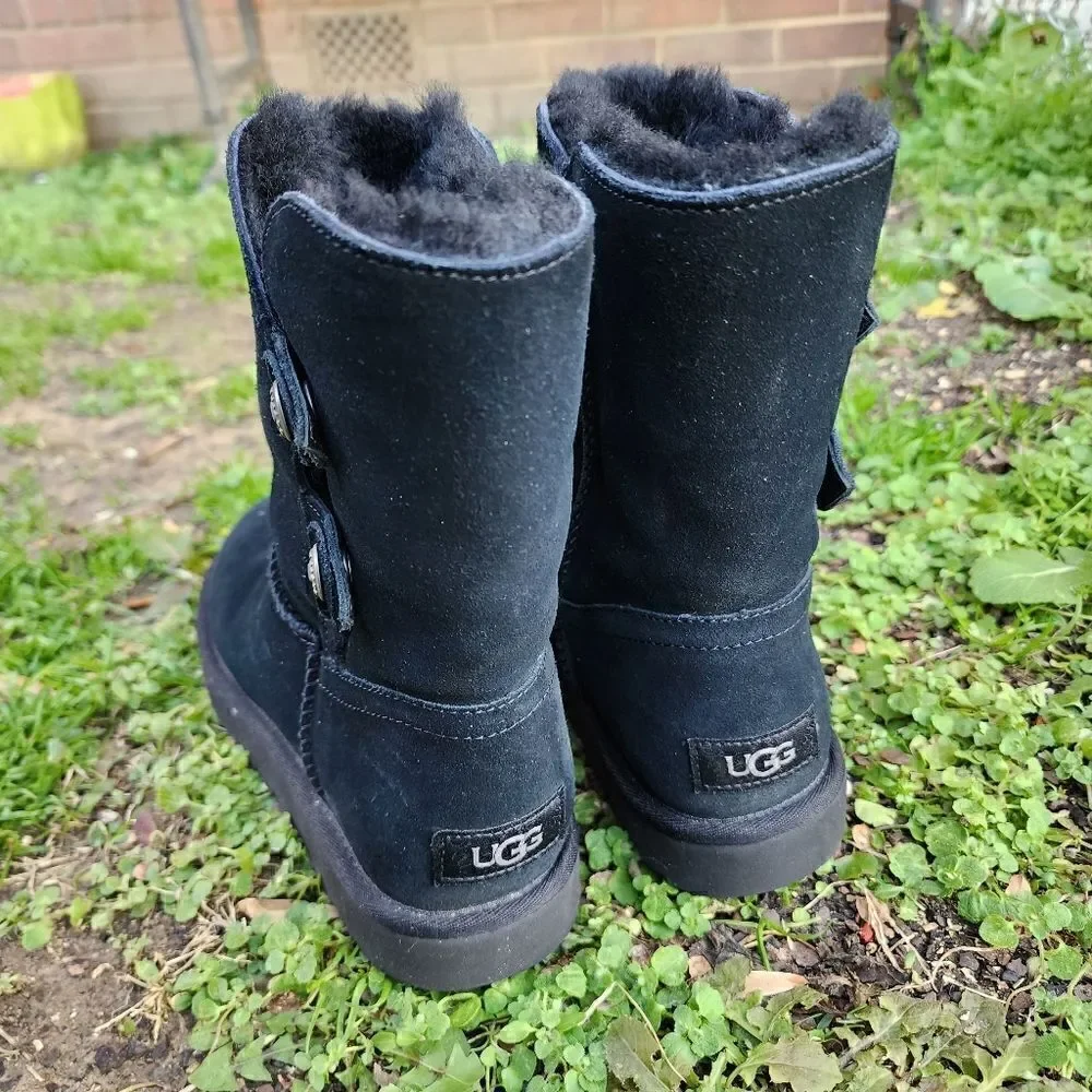 UGG AUSTRALIA - Womens Boots - SIZE 7